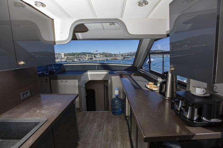 Luxury 24-meter family-friendly yacht in Istanbul