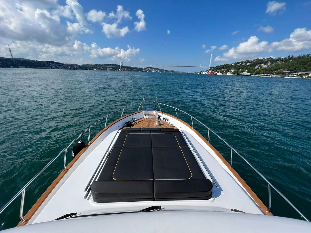 Cruising the Bosphorus: A Must-Do for Yacht Enthusiasts in Istanbul
