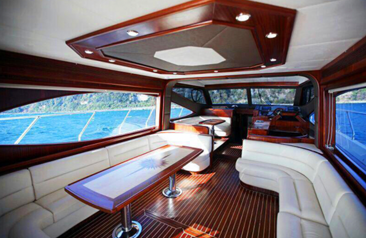 Perfect yacht for private family quality time