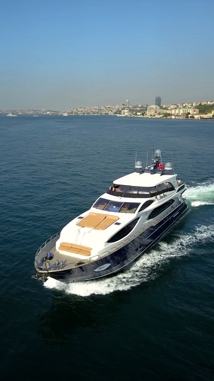 Swift exploration of Istanbul's magnificent vistas at 17 knots on a luxurious yacht.
