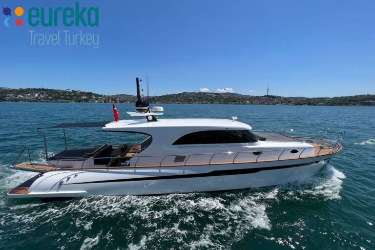 8 person private yacht rental in Istanbul Lux KDR1 cruising on the Bosphorus