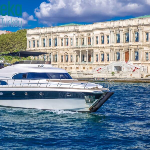 20 Person Private Yacht Rental in Istanbul – Lux KDR5