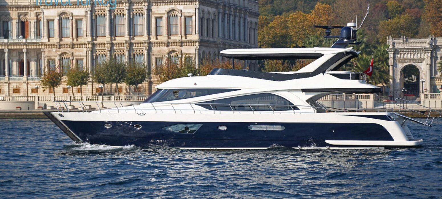 Lux KDR7 private yacht rental in Istanbul cruising on the Bosphorus