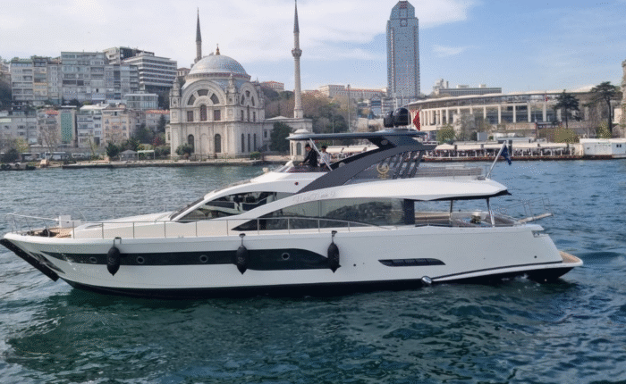 yacht rental istanbul