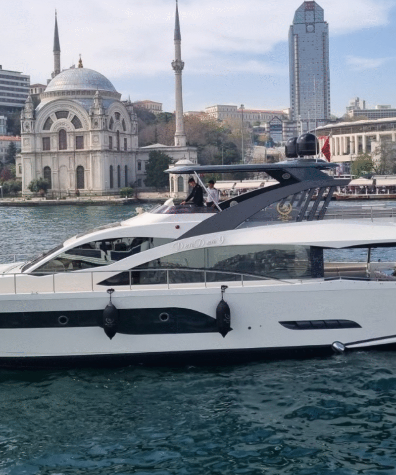 yacht rental istanbul