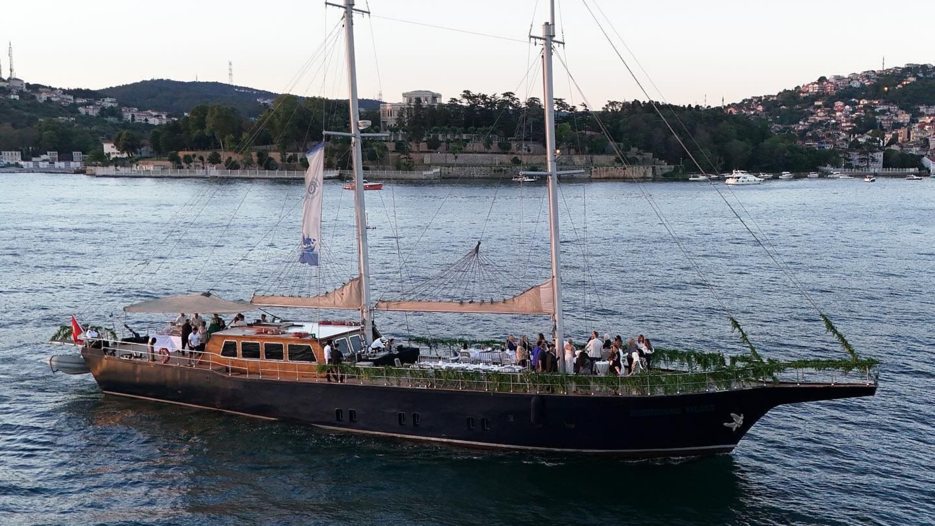 yacht rental istanbul-3