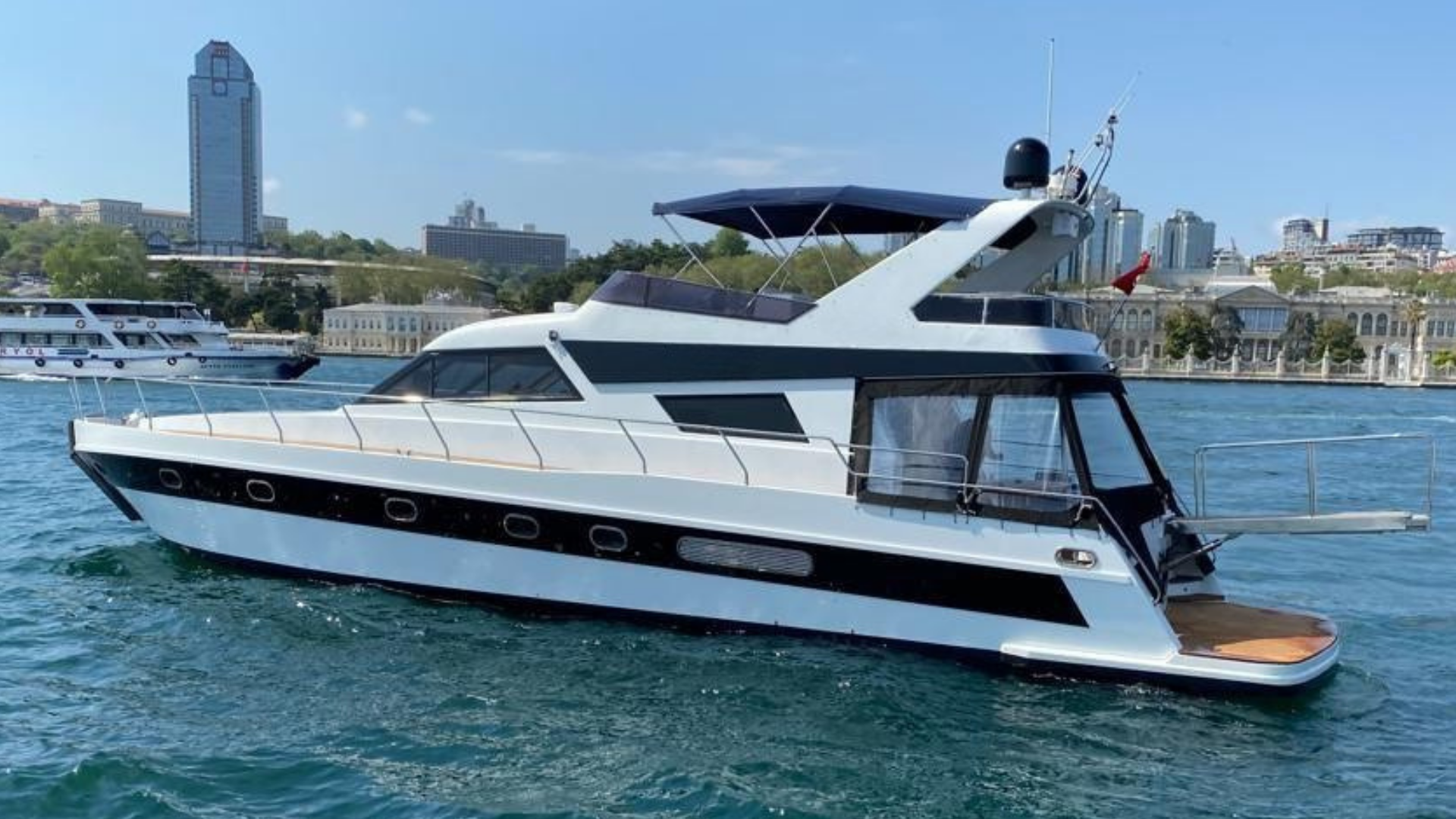 yacht rental istanbul-3
