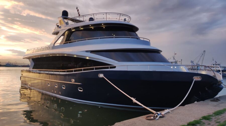 LUX AYY event yacht charter in Istanbul on the Bosphorus