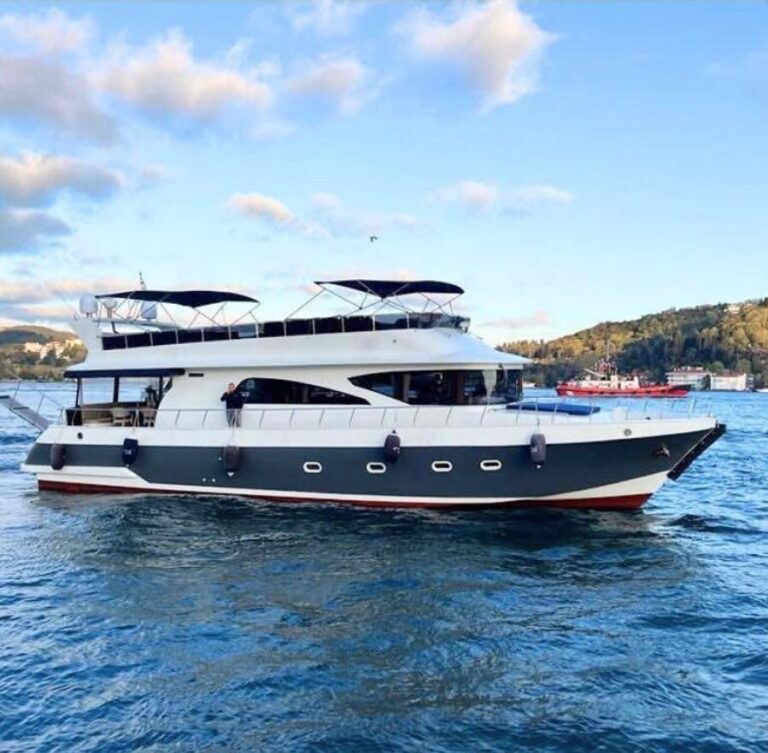 large event yacht in Istanbul - LUX VS