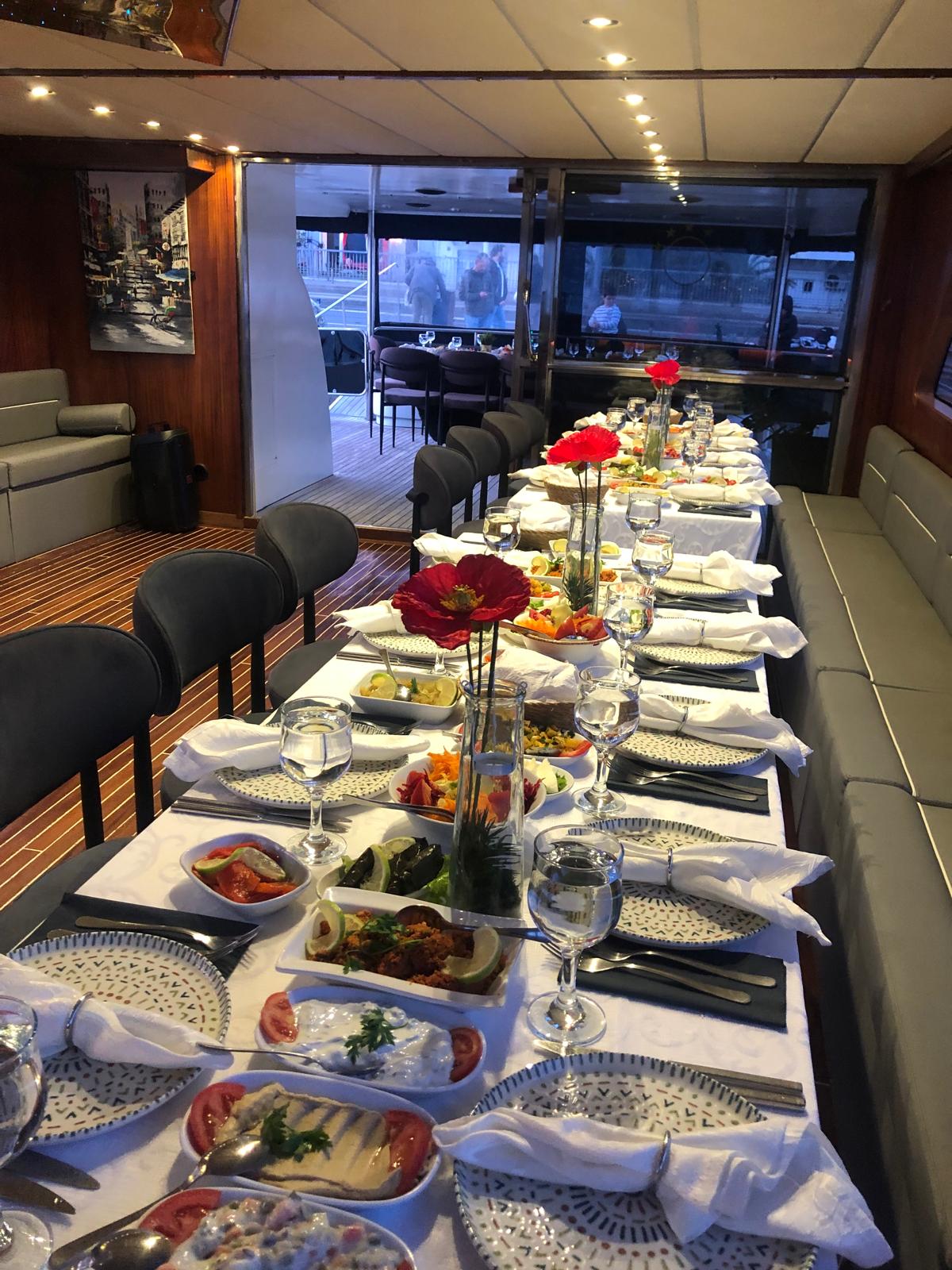 Boğaz'da kurumsal gala yemeği organizasyonu